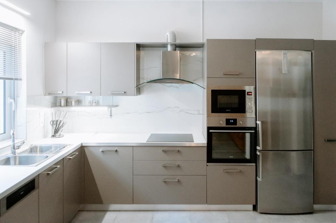 Pine Trees 55 Villa เอเธนส์ ภายนอก รูปภาพ